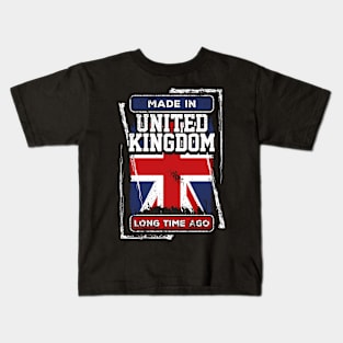 United Kingdom Flag Born Distressed Novelty Gift Kids T-Shirt